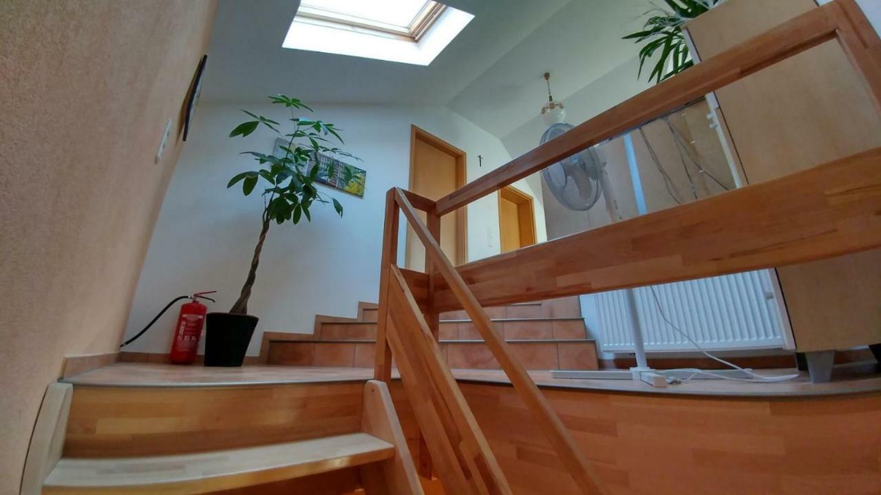 Privatwohnung Rybczynski Undenheim المظهر الخارجي الصورة